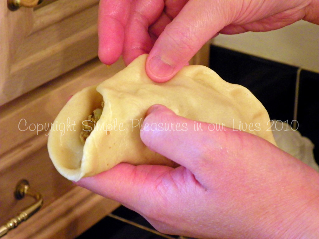 Pinch the edges firmly together